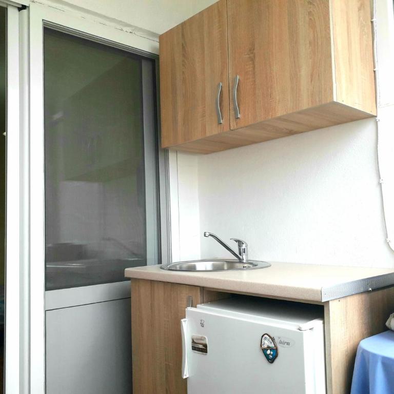 Central Point - Studio with Garden View - 1