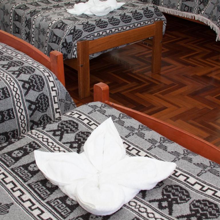 Hostal Santa Rosa Cusco - Habitación Familiar - 5