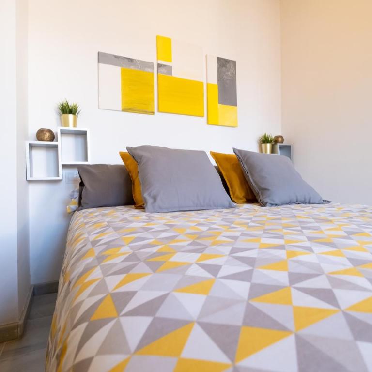 Triana Penthouse - Estudio con terraza - 5