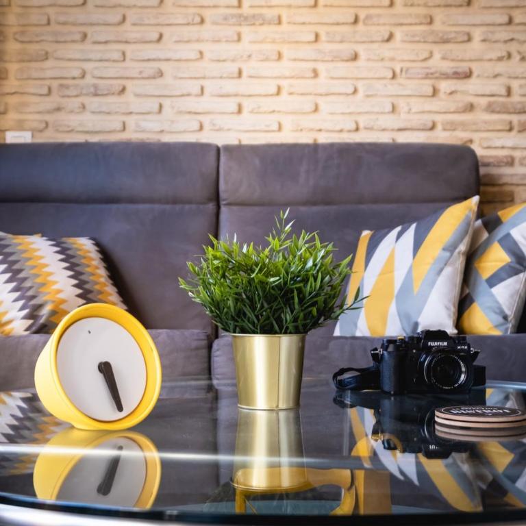 Triana Penthouse - Estudio con terraza - 3