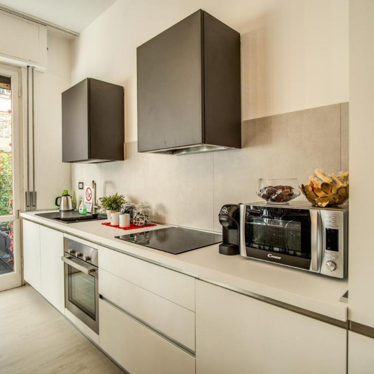 AwesHomeItaly - White Mirrors Apartment - Two-Bedroom Apartment - 32