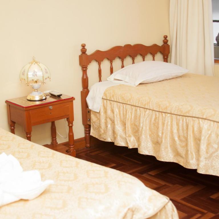 Hostal Santa Rosa Cusco - Habitación Doble - 2 camas - 6
