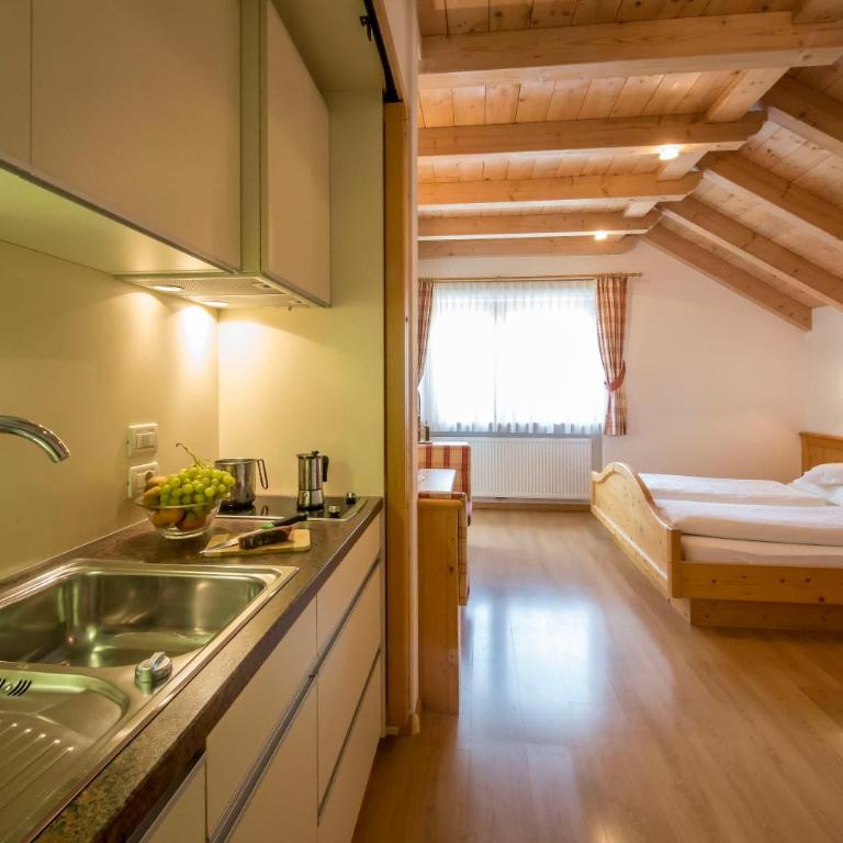 Apartments Lasteis - Studio with Balcony - 6