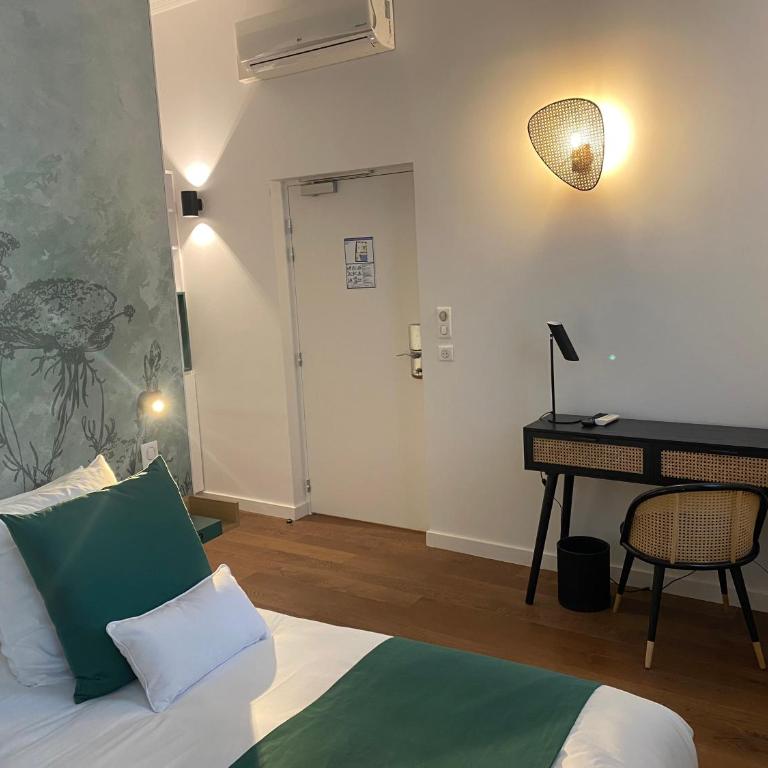 Hotel du Palais Dijon - Anis Room - Ground floor - Disability Access - 2