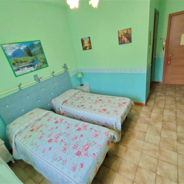Hotel Serenella - Camera Matrimoniale/Doppia con Letti Singoli con Bagno Privato - 31