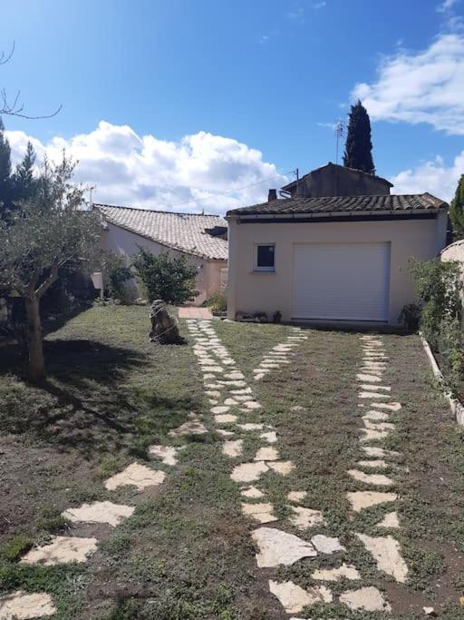Le Logis du Moulin Gîte avec Jacuzzi, à 800m de la Cité Médiévale - Three-Bedroom House - 24