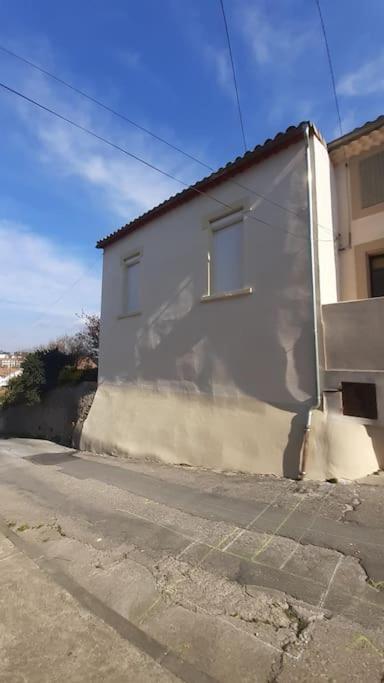 Le Logis du Moulin Gîte avec Jacuzzi, à 800m de la Cité Médiévale - Three-Bedroom House - 25