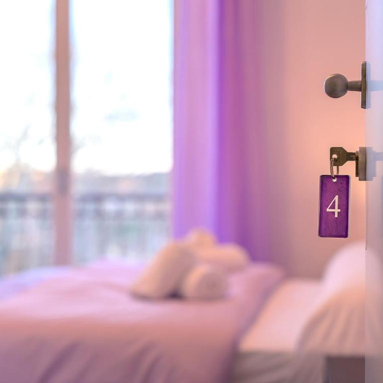 ELEROOM - Camera Matrimoniale con Terrazza - 1