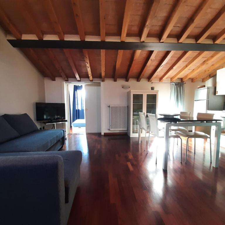 Appartamento sui tetti di Parma - Appartamento con 1 Camera da Letto - 3