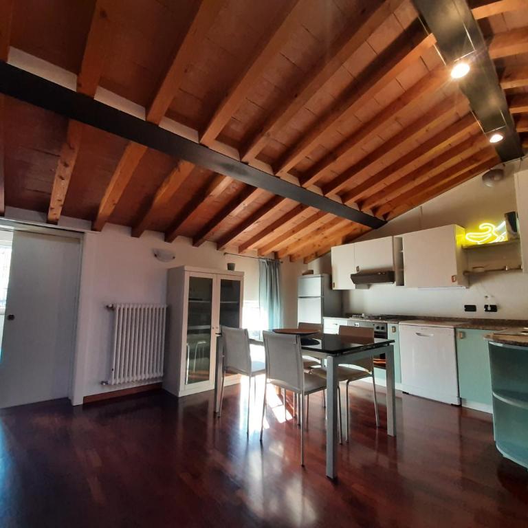 Appartamento sui tetti di Parma - Appartamento con 1 Camera da Letto - 5