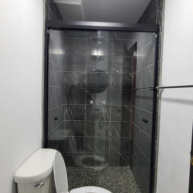 Sundaze Homestay - Double Room with Private Bathroom - 4