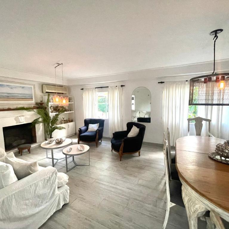 Alquiler temporario Yerba Buena - Country del Golf - Four-Bedroom House - 24