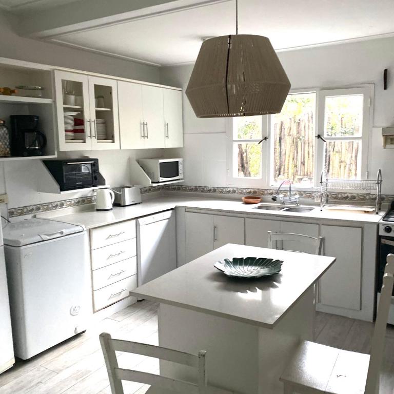 Alquiler temporario Yerba Buena - Country del Golf - Four-Bedroom House - 36