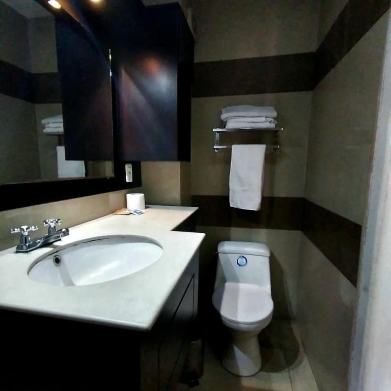 Hotel Imperial - Family Room - 4