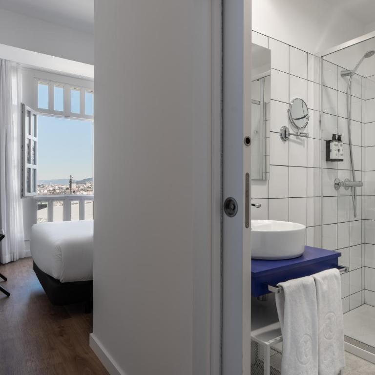 Dorma Vigo - Habitación Doble Deluxe con vistas al mar - 4