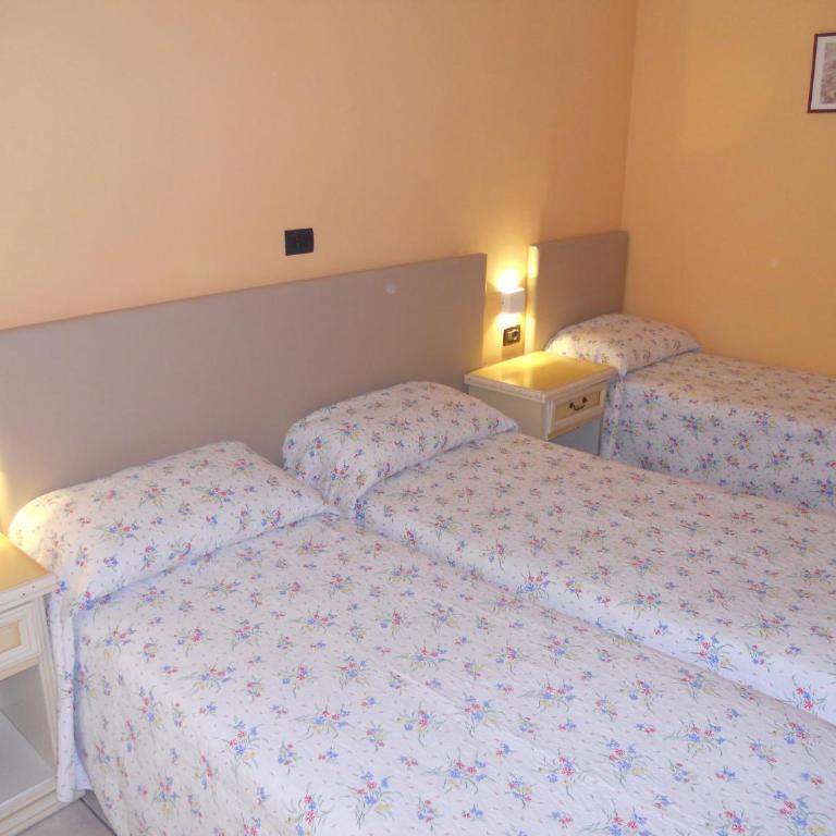 Hotel Salus - Camera Tripla - 9