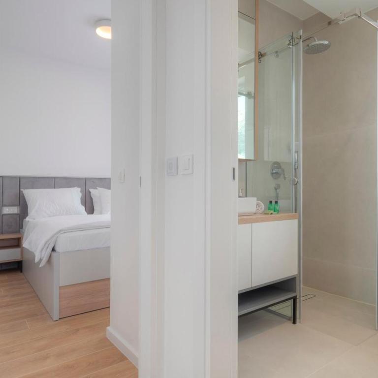 Horizon Two bedroom Apartment with sea view Jake - Two-Bedroom Apartment - 12