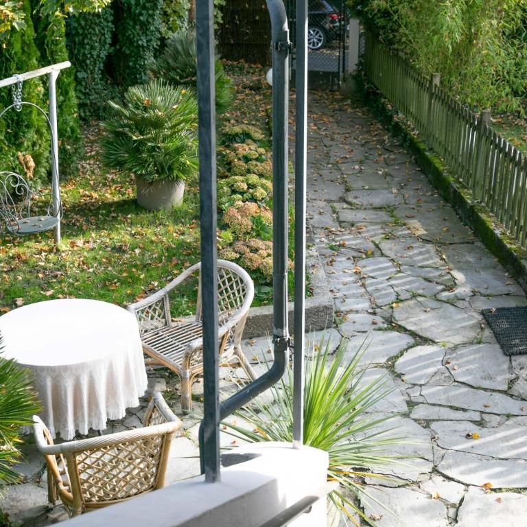 Family Wellhouse Green Garden direct in Salzburg, sunny big garden, up to 16 pax, bikes for free, BBQ, sunbeds, parking for free, 15 min sound of music - Villa - 75