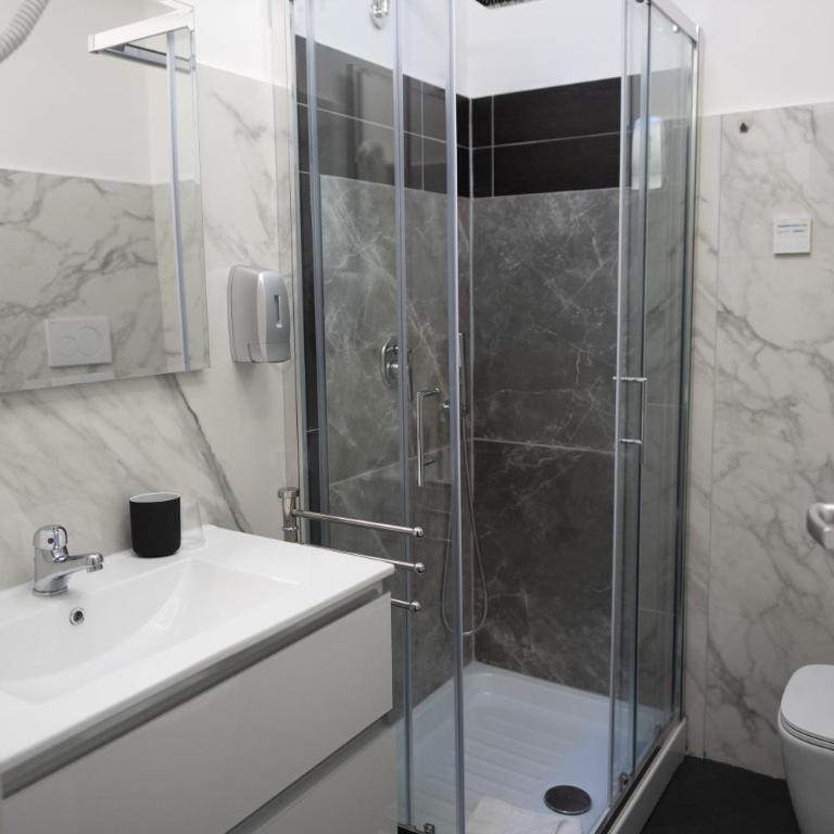 Dream B&B Roma - Camera Matrimoniale Deluxe con Balcone - 3