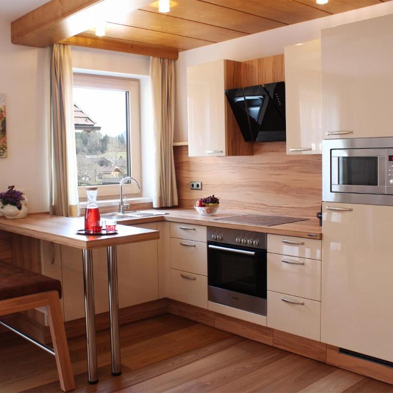 Haus Windhager - Comfort Apartment mit einem Balkon und Seeblick - 7