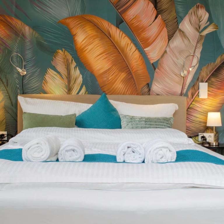 HOMELY STAY Studio 4 - Chic Self-Check-In Room for Short Stays - Studio Lit Queen-Size de Luxe - 3