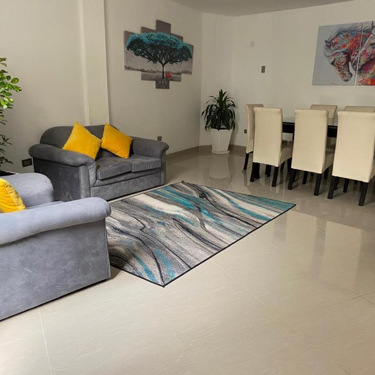 TACNA APART - Three-Bedroom Apartment - 11