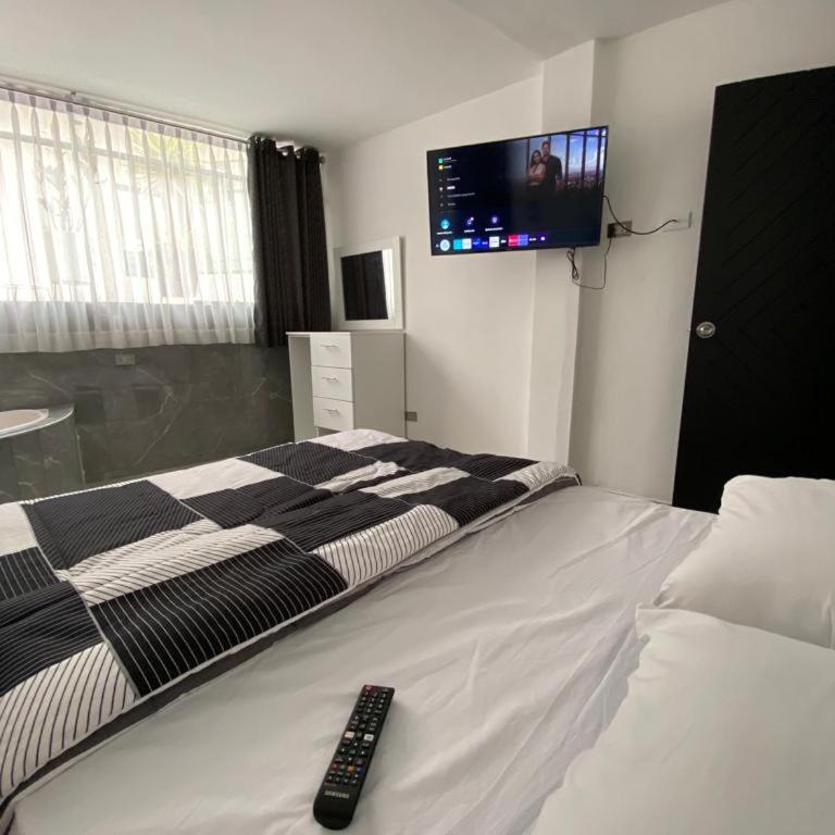 TACNA APART - Three-Bedroom Apartment - 17