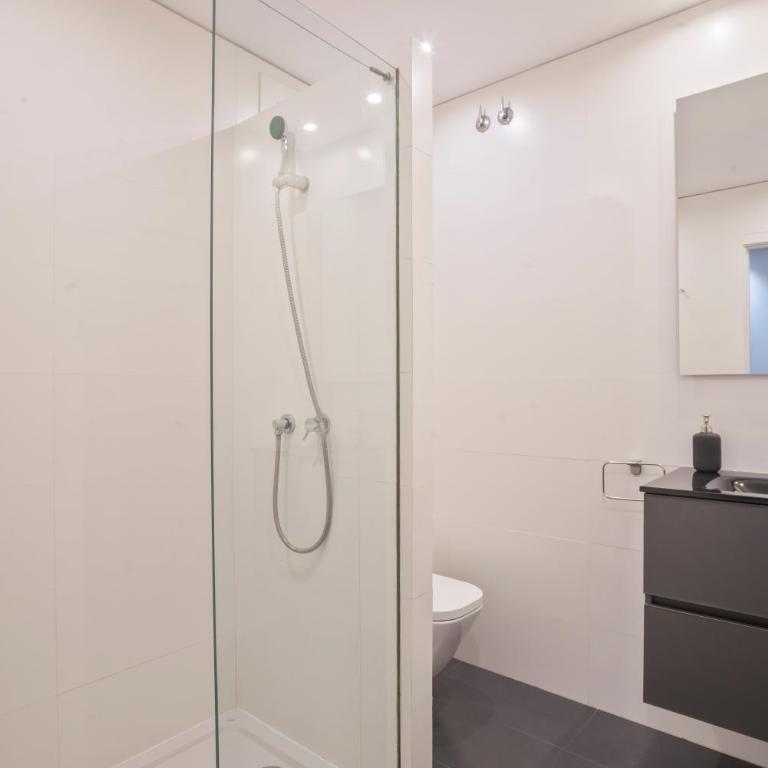 Barcelona Eixample - Three-Bedroom Apartment - Rosellon 164 - 24