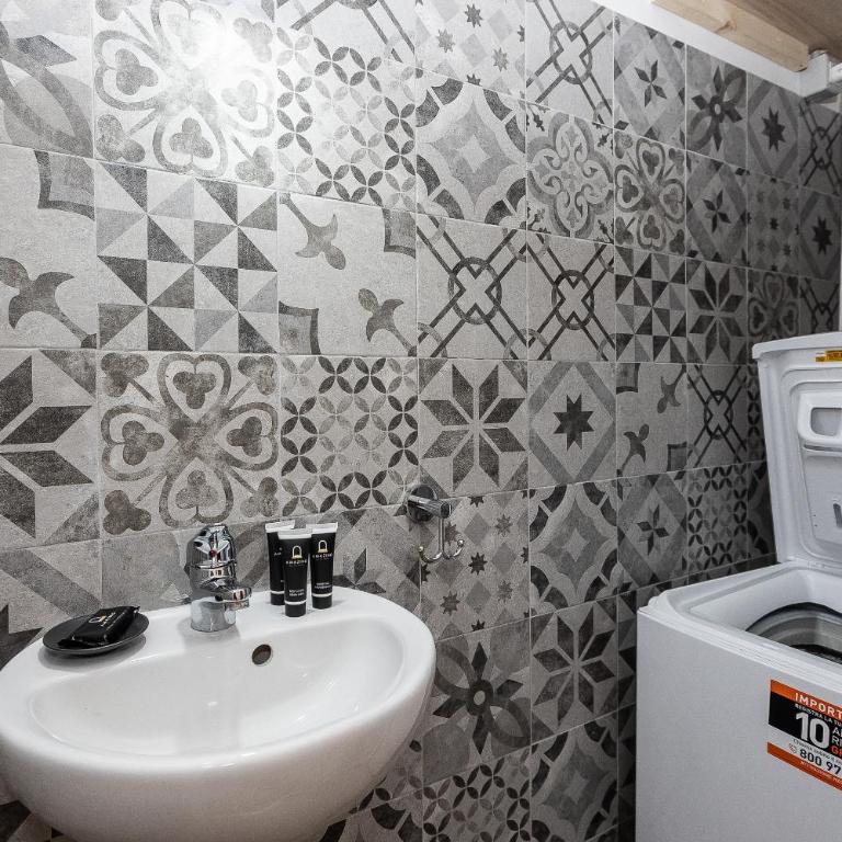 Lovely New Home Via Genova - Appartamento con 3 Camere da Letto - 32