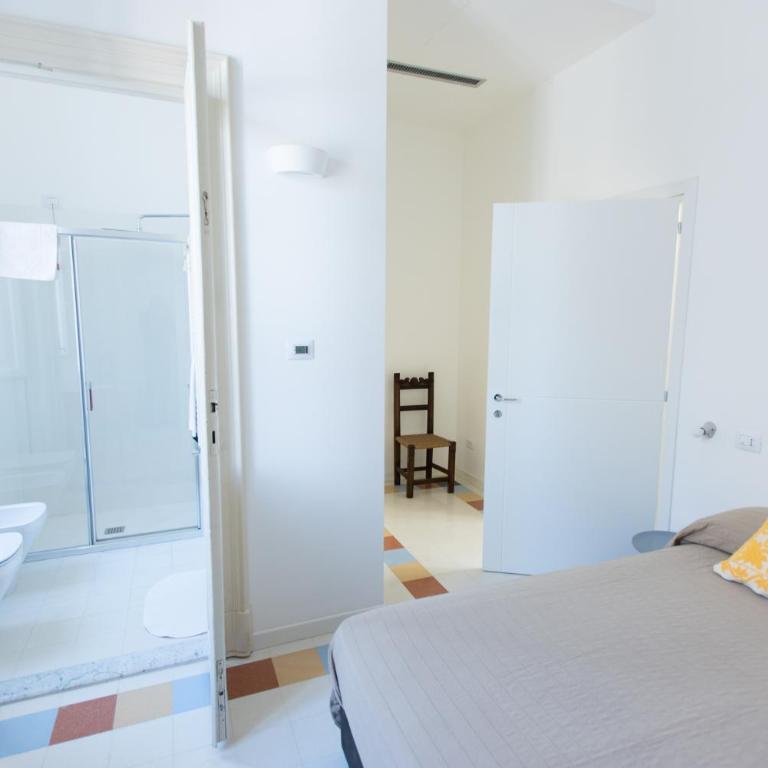 B&B Angioy 18 - Double or Twin Room - 7