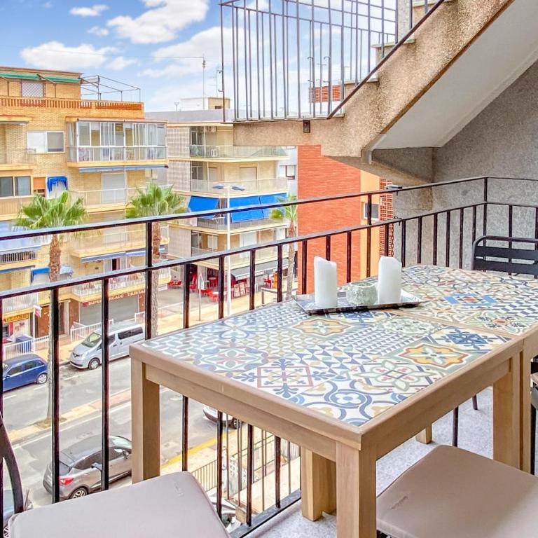Cozy Apartment In Santa Pola With Wifi - Apartamento de 3 dormitorios - 8
