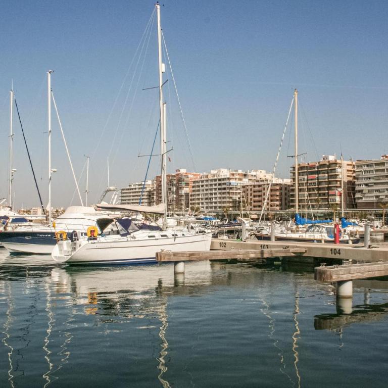 Cozy Apartment In Santa Pola With Wifi - Apartamento de 3 dormitorios - 20