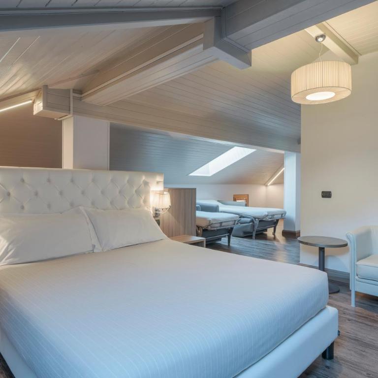 Hotel Garnì Cristallo - Camera Familiare - 7