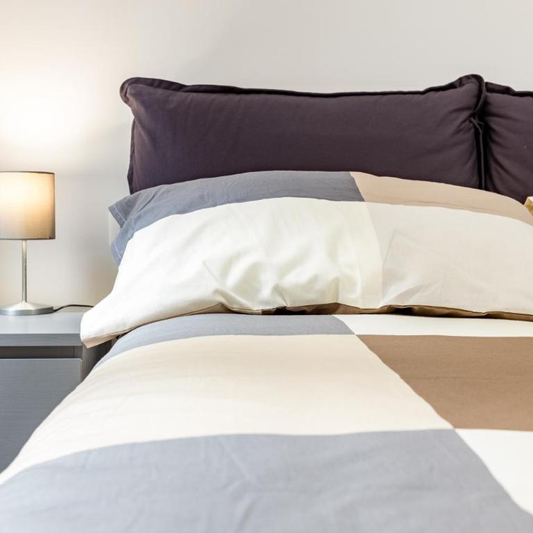 GuestHost - Vomero Deluxe Apartments - Appartamento con 2 Camere da Letto - 4