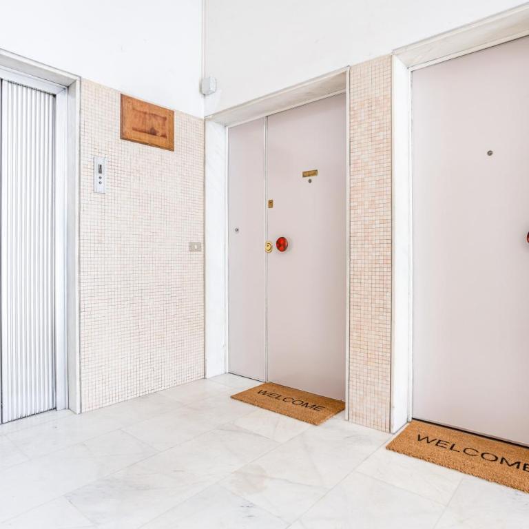 GuestHost - Vomero Deluxe Apartments - Appartamento con 2 Camere da Letto - 5