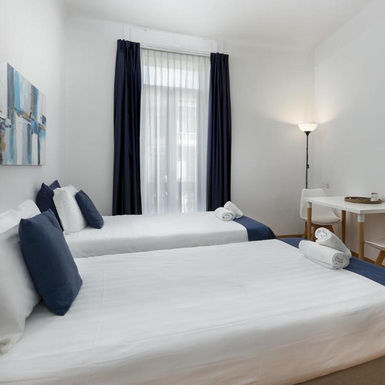 GuestHouse Lugano Center by LR - Camera Matrimoniale/Doppia con Letti Singoli con Balcone - 4