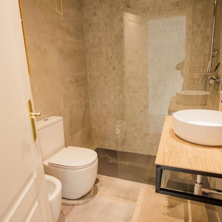 Contemporary Apartment across Marbella Club Hotel - Apartamento de 2 dormitorios - 16