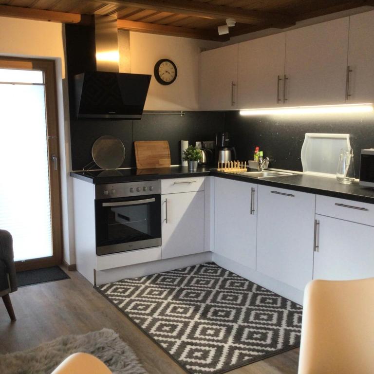 Ferienwohnung Lederhose - Apartment mit Blick auf die Berge - 4