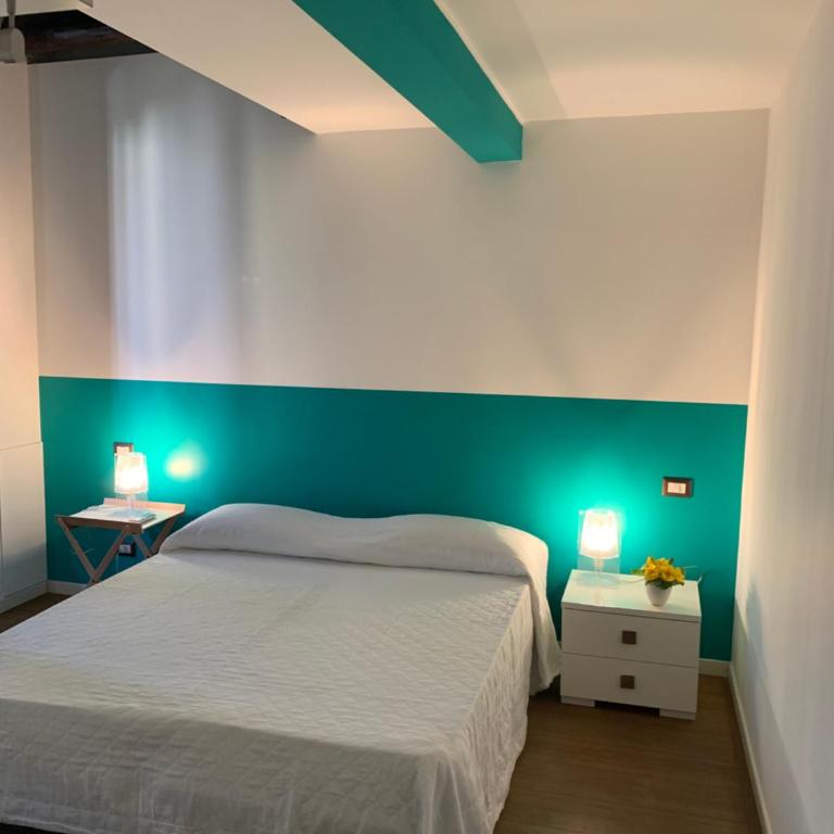 LT - Room's Bed & Living - Camera Deluxe Matrimoniale/Doppia con Letti Singoli - 1