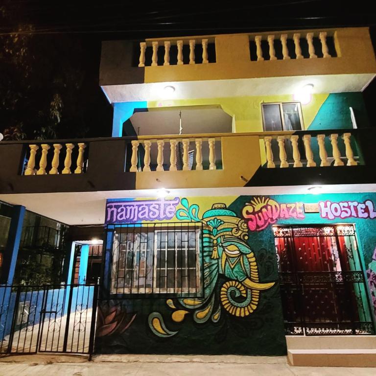 Sundaze Homestay - Double Room with Private Bathroom - 1