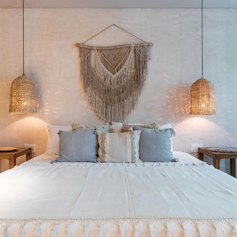 3 Bed Apartment Sleeps 6 - Private Pool & Hot Tub - Apartamento - 18