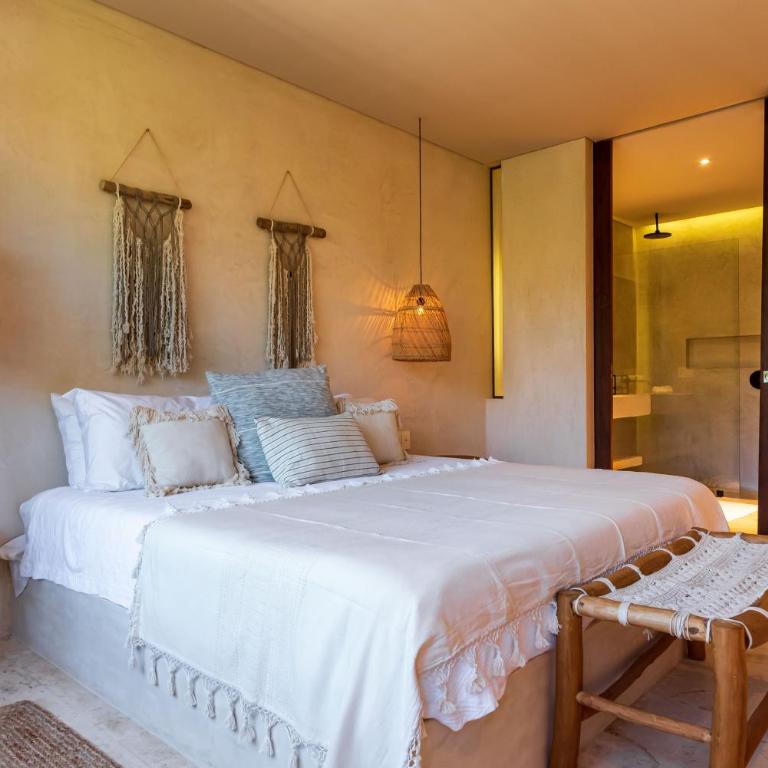 3 Bed Apartment Sleeps 6 - Private Pool & Hot Tub - Apartamento - 15