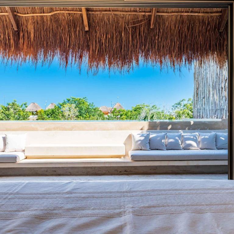 3 Bed Apartment Sleeps 6 - Private Pool & Hot Tub - Apartamento - 27