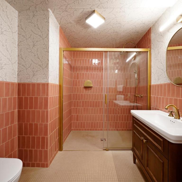Numa Salzburg Ivy - Großes Zimmer mit Badewanne - 2