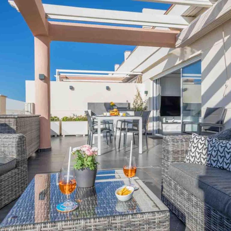 HigueronRentals La Orilla - Two-Bedroom Apartment - 20