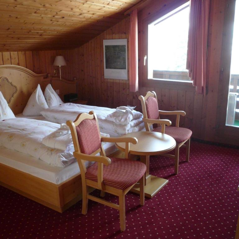 Hotel Cresta - Doppelzimmer mit Balkon - 3