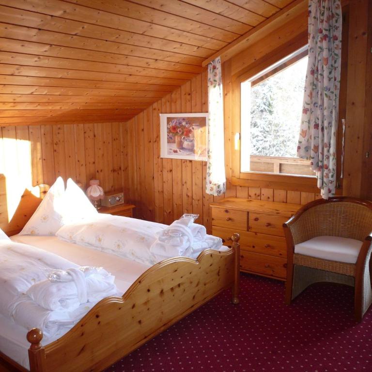 Hotel Cresta - Doppelzimmer mit Balkon - 10