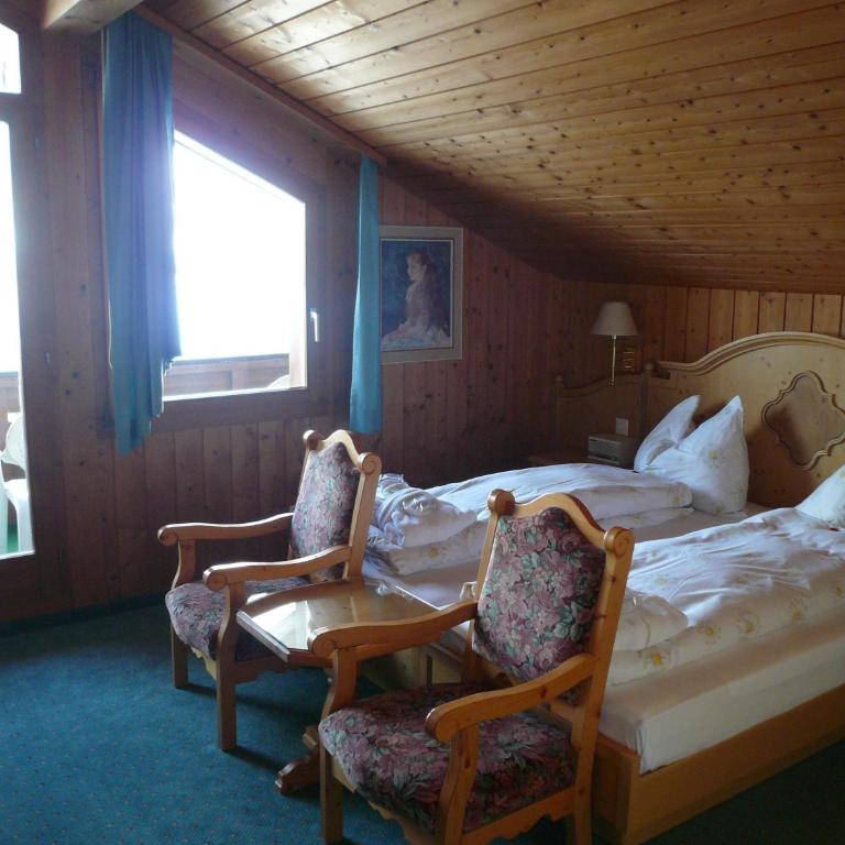 Hotel Cresta - Doppelzimmer mit Balkon - 11