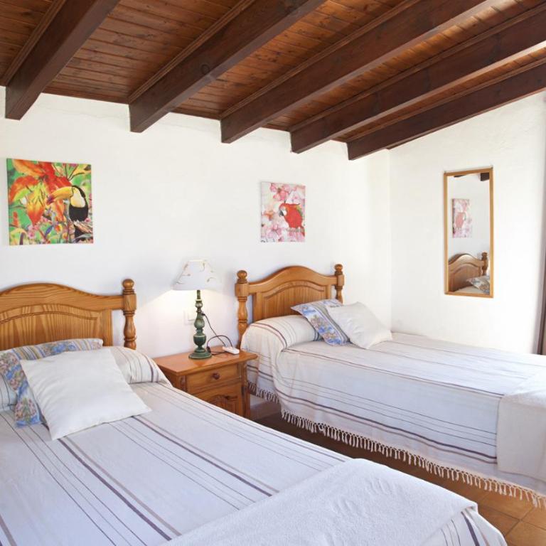 Can Seguinot - Three-Bedroom Villa - 20