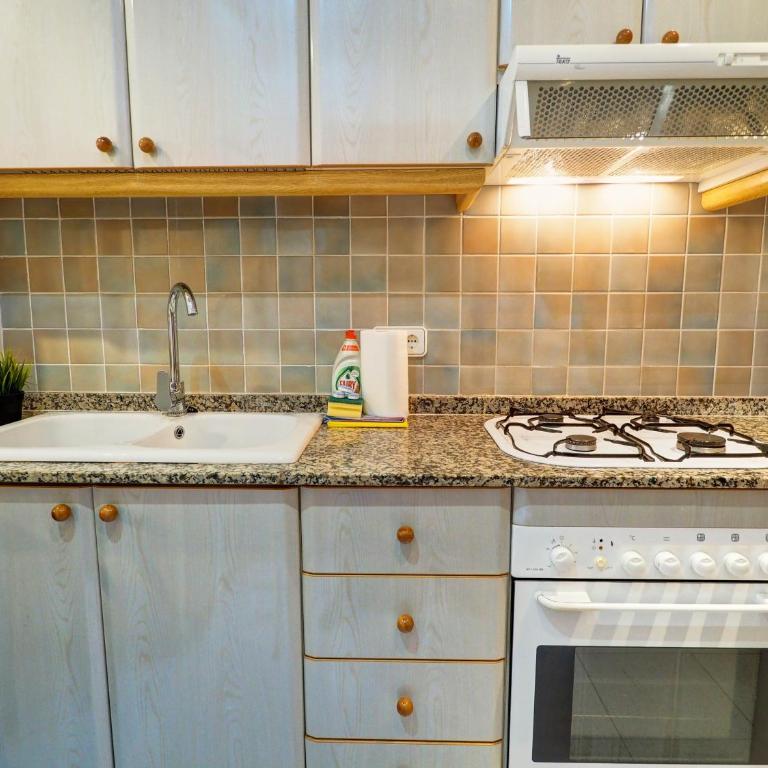 Apartamento Burdeos by Hello Homes Sitges - Apartamento de 3 dormitorios - 16